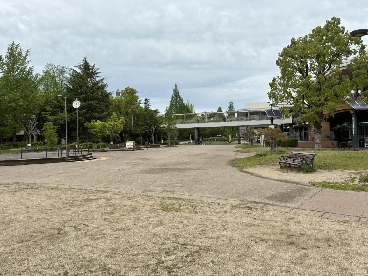アリオ倉敷のくすのき広場