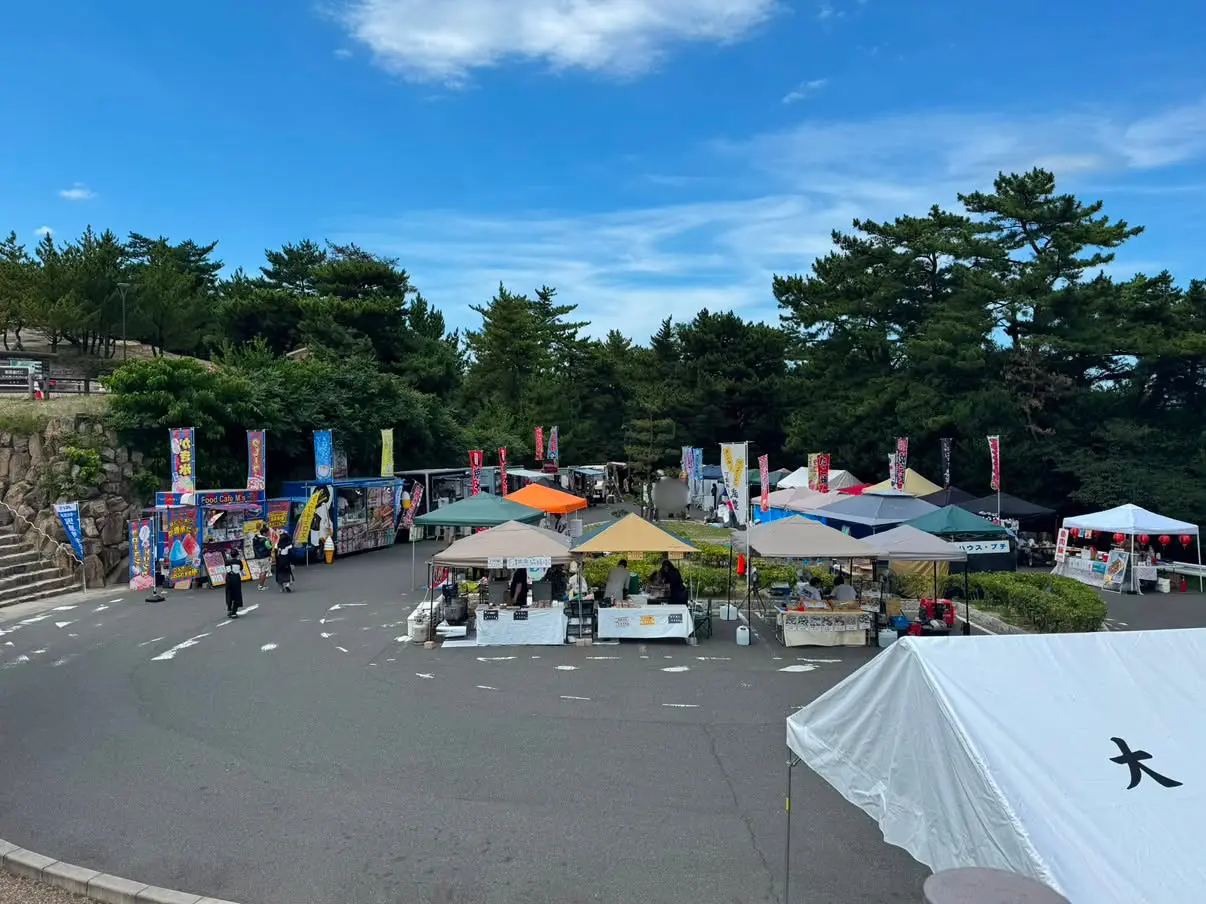 Kojimaスカイランタンの過去の屋台の様子