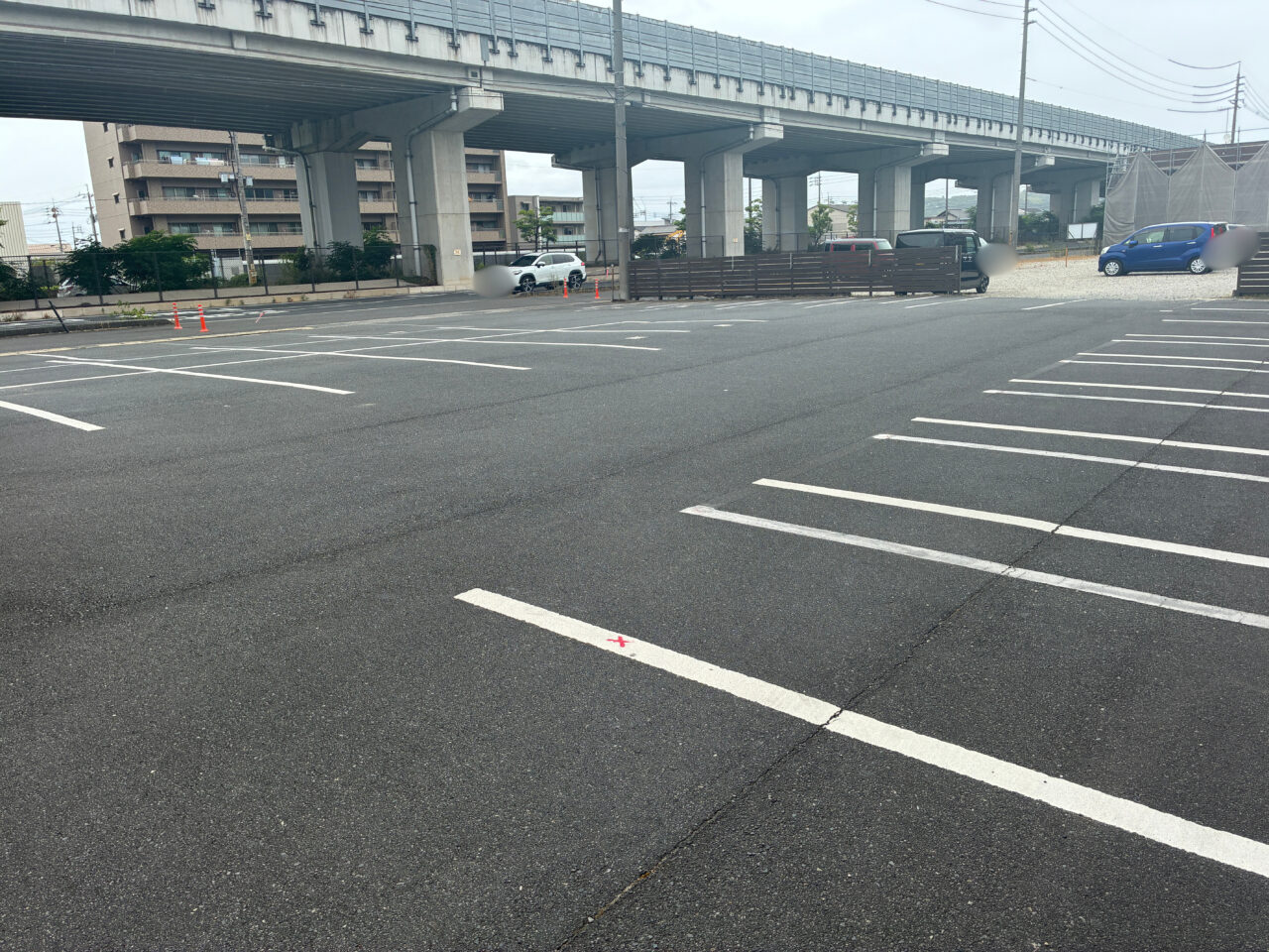 甘党の店やまと倉敷店の駐車場